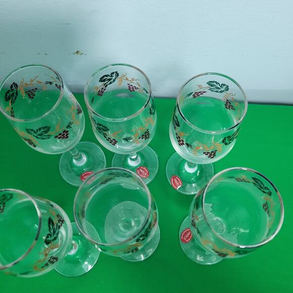 Vintage Hand Blown Crystal Wine Glasses With Hand Painted Grapevine Design 22326 - Picture 3 of 8